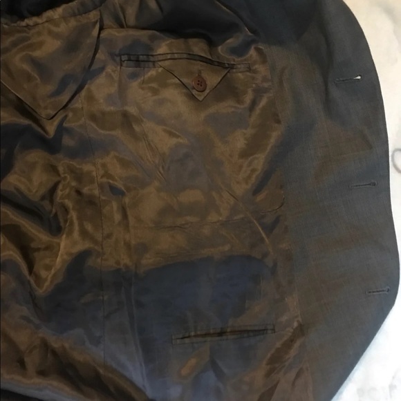 Mens 48R Stafford grey suit jacket with matching dress pants. - Picture 5 of 10